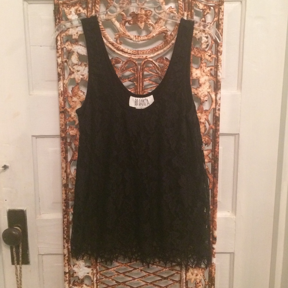 BB Dakota black lace top. Size small.